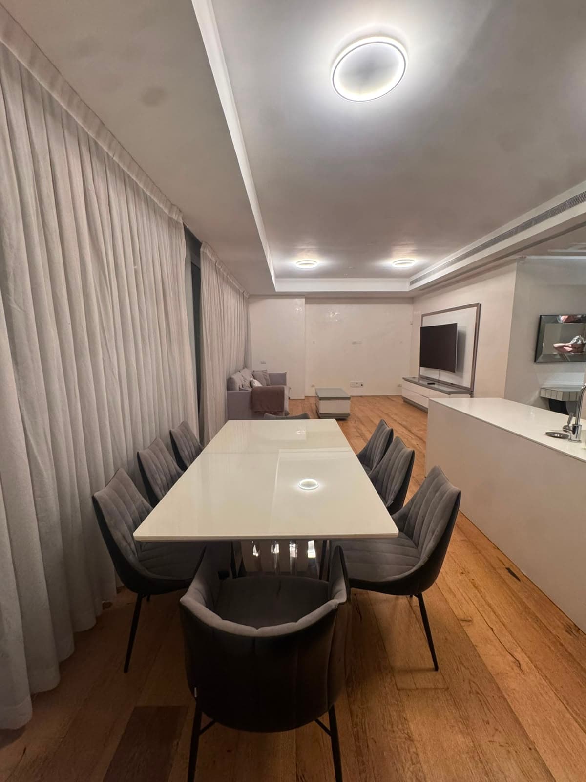 Poolside Prestige interior